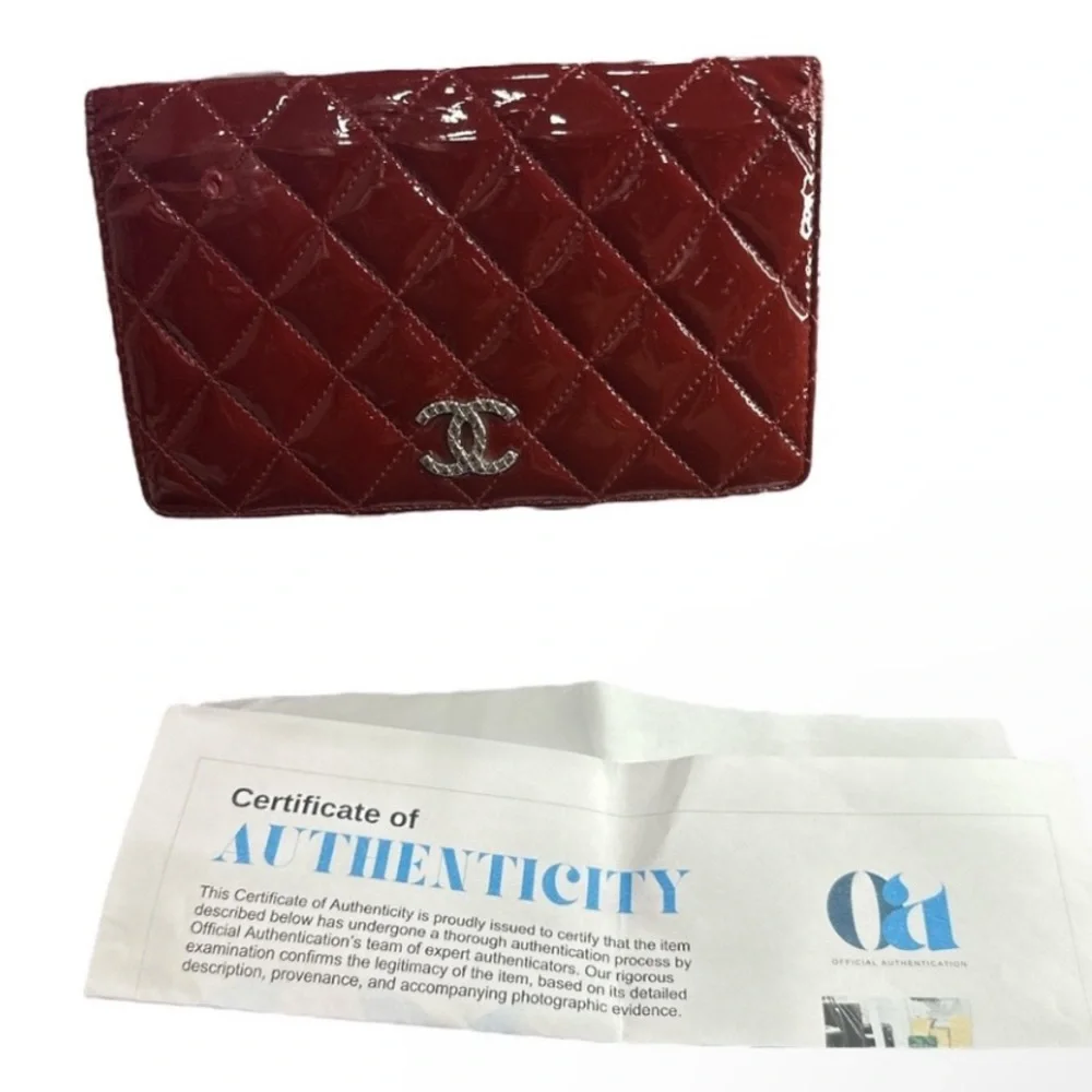 CHANEL Red Quilted Patent Leather Wallet with Silver CC Logo
